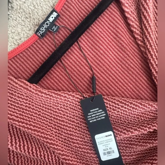 Fashion Nova Rose Red Ribbed Twist-Front Long Sleeve Jumpsuit | XL NWT - Picture 5 of 7